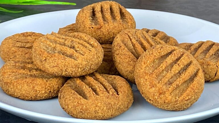 Questo semplice gesto trasforma frutta in biscotti sani e golosi…